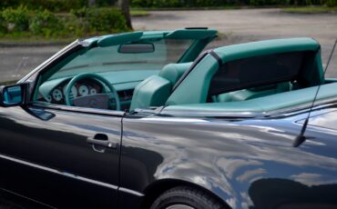 Mercedes-Benz-SL-Class-1993-Convertible-8
