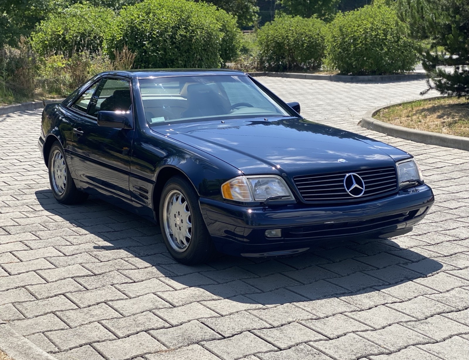 Mercedes-Benz-SL-Class-1996-Convertible-1
