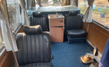 Mercedes-Benz-Sprinter-1975-MINIBUS-CAMPER-VAN-7