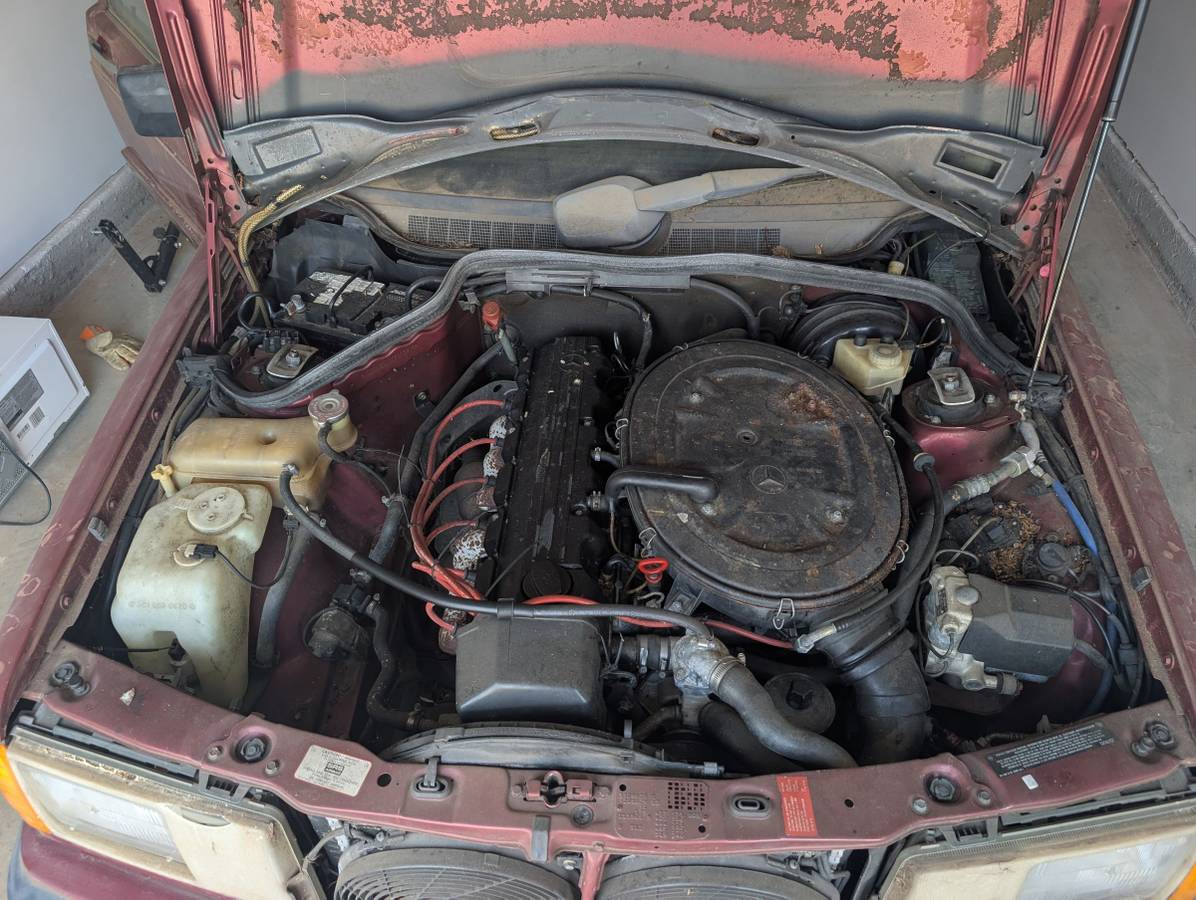 Mercedes-benz-190-series-1989-red-11