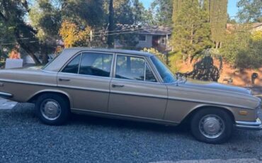 Mercedes-benz-1973-11