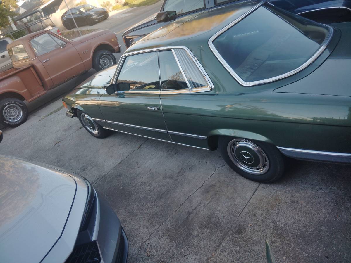 Mercedes-benz-1973-green-3