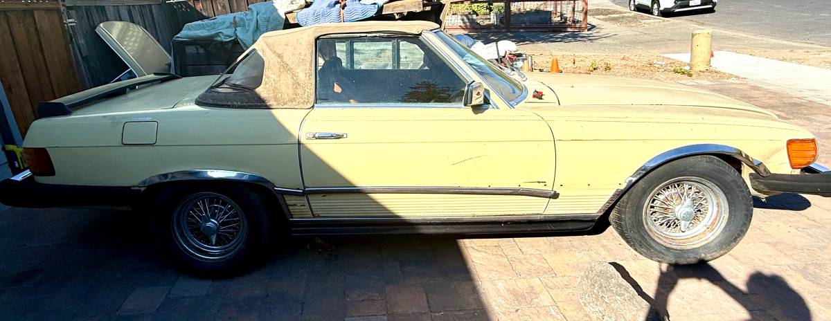 Mercedes-benz-1977-yellow-14