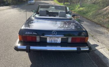 Mercedes-benz-1982-blue-1