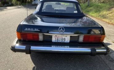 Mercedes-benz-1982-blue-10