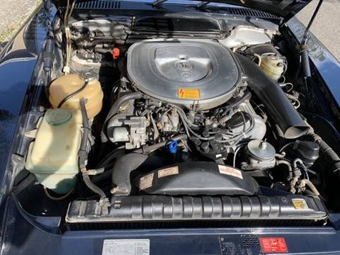 Mercedes-benz-1982-blue-14