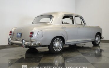 Mercedes-benz-219-1959-Champagne-Brown-17