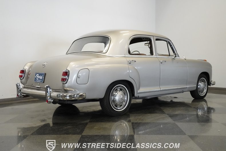 Mercedes-benz-219-1959-Champagne-Brown-17