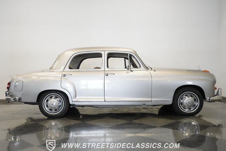 Mercedes-benz-219-1959-Champagne-Brown-20