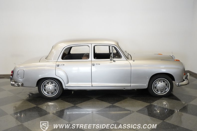 Mercedes-benz-219-1959-Champagne-Brown-21