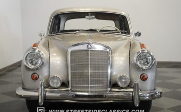 Mercedes-benz-219-1959-Champagne-Brown-25