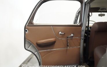 Mercedes-benz-219-1959-Champagne-Brown-3
