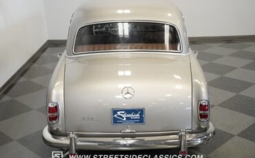 Mercedes-benz-219-1959-Champagne-Brown-31