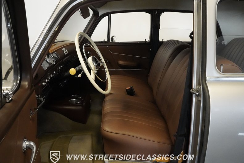 Mercedes-benz-219-1959-Champagne-Brown-40