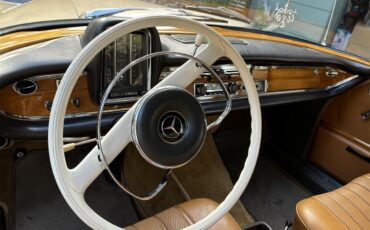 Mercedes-benz-220s-1965-Gold-Beige-11