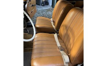 Mercedes-benz-220s-1965-Gold-Beige-15