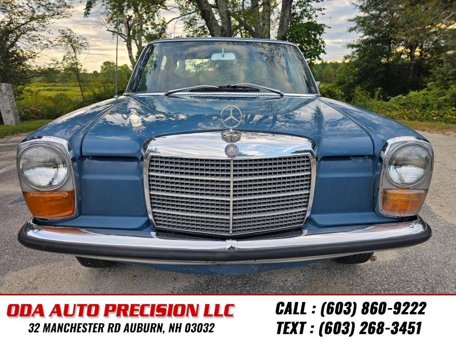 Mercedes-benz-230-class-1969-blue-1
