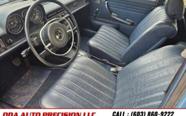Mercedes-benz-230-class-1969-blue-14