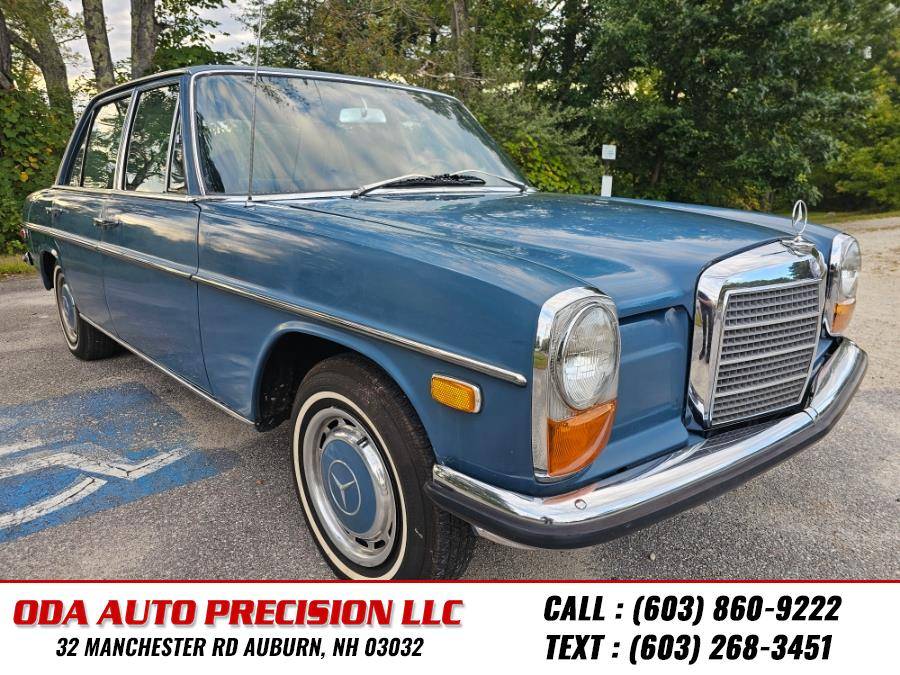 Mercedes-benz-230-class-1969-blue-2
