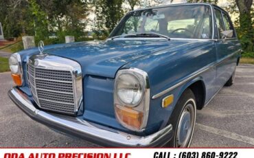 Mercedes-benz-230-class-1969-blue