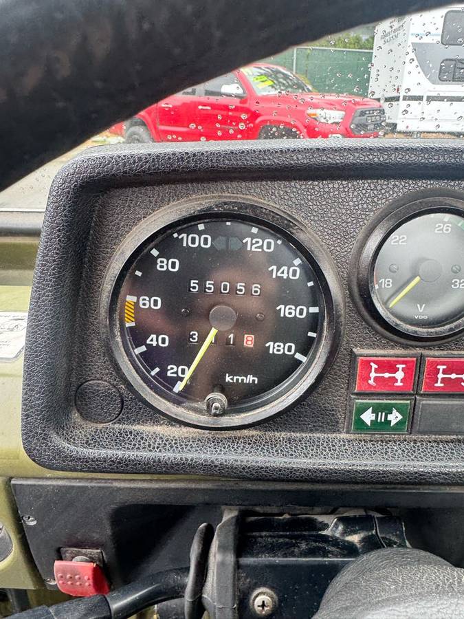 Mercedes-benz-240-gd-diesel-1988-green-3