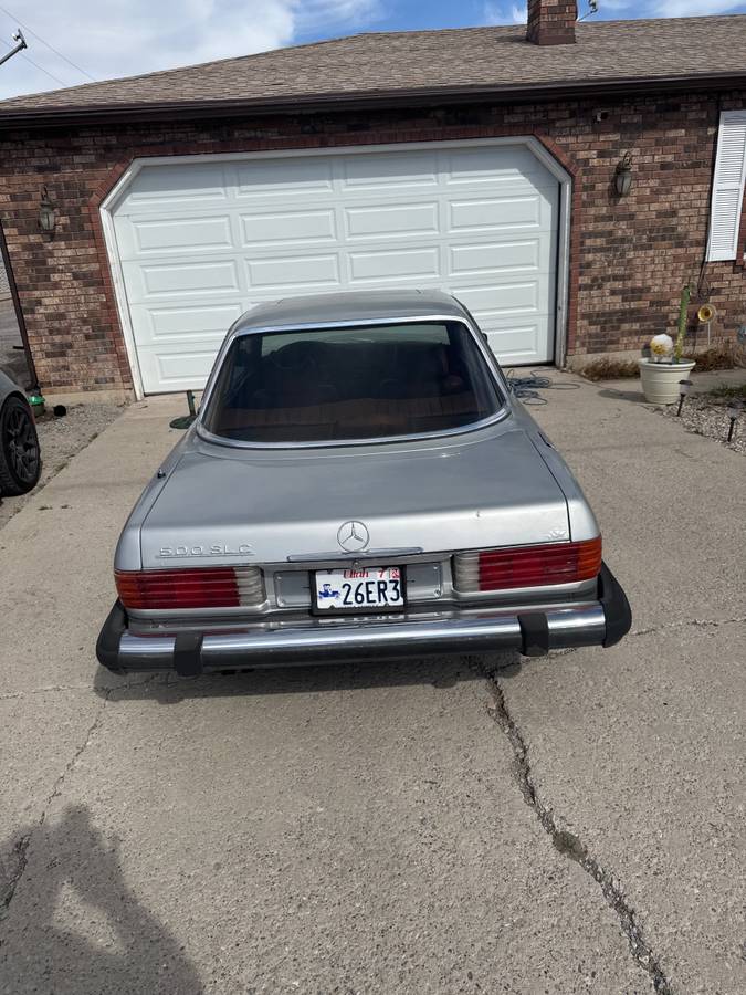 Mercedes-benz-240-sl-coup-1972-silver-1
