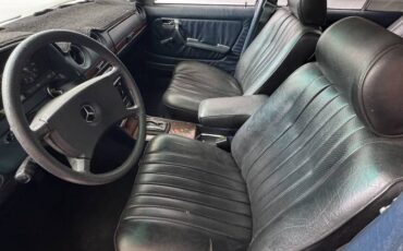 Mercedes-benz-240d-diesel-1982-blue-3