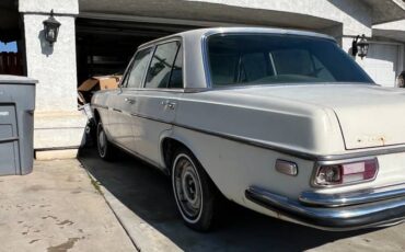 Mercedes-benz-250s-1969-white-1