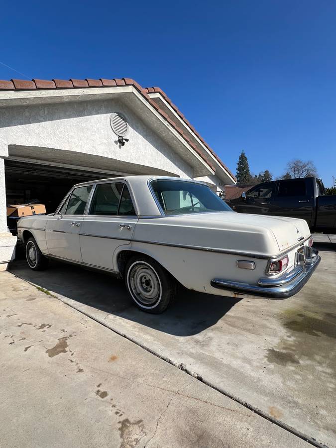 Mercedes-benz-250s-1969-white-2