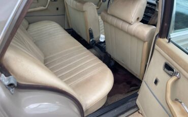 Mercedes-benz-280-1970-13