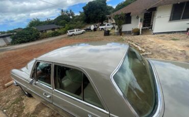 Mercedes-benz-280-1970-7