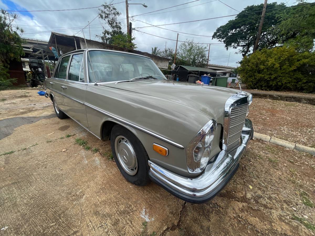 Mercedes-benz-280-1970