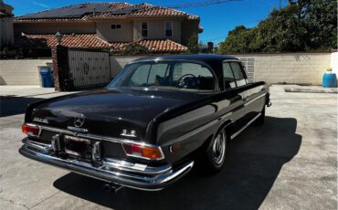 Mercedes-benz-280-1971-Tobacco-Brown-Cognac-9