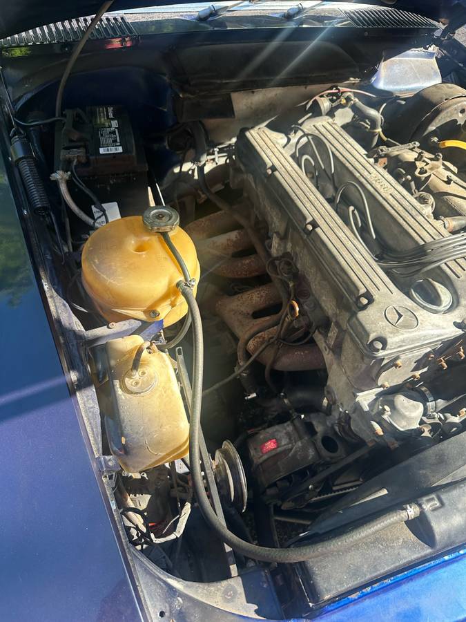 Mercedes-benz-280-sl-1975-blue-13