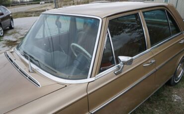 Mercedes-benz-280se-1970-brown-10