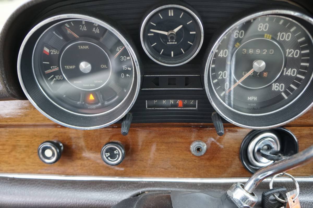 Mercedes-benz-280se-1970-brown-15