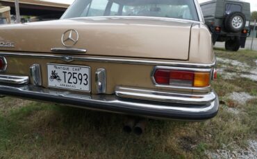 Mercedes-benz-280se-1970-brown-23