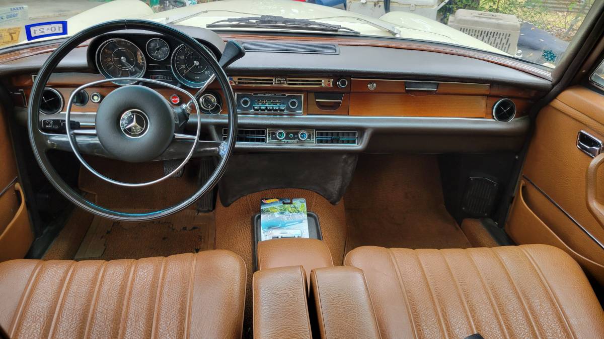 Mercedes-benz-280sel-1972-11