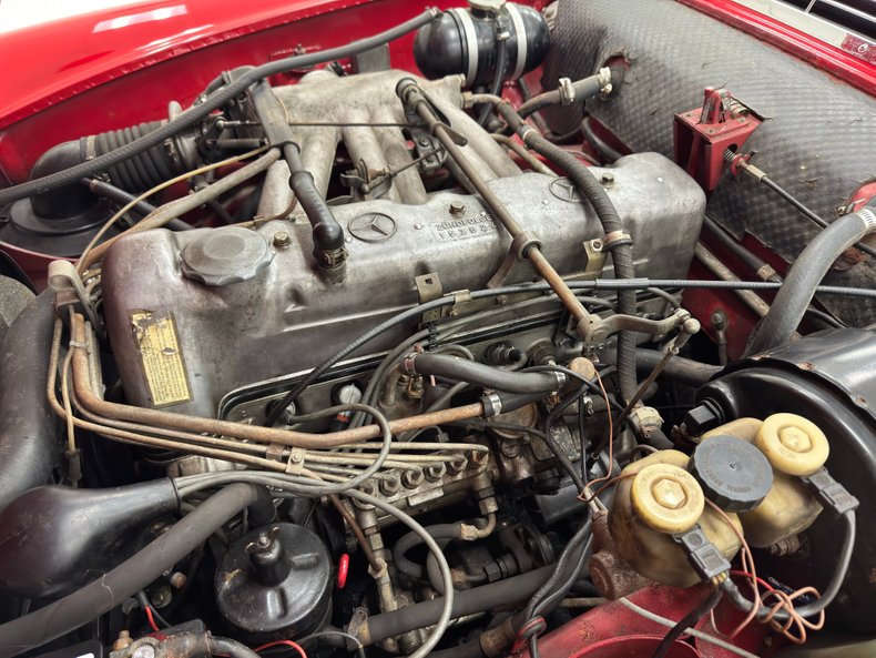 Mercedes-benz-280sl-1968-Signal-Red-Cream-1