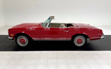 Mercedes-benz-280sl-1968-Signal-Red-Cream-12