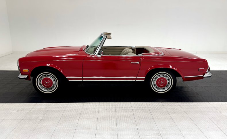 Mercedes-benz-280sl-1968-Signal-Red-Cream-12