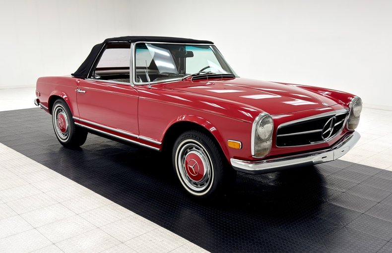 Mercedes-benz-280sl-1968-Signal-Red-Cream-16