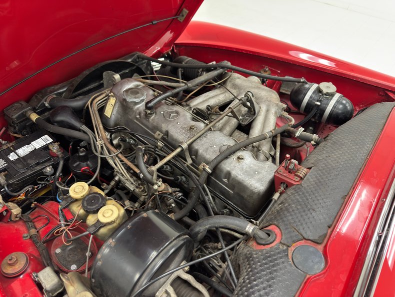 Mercedes-benz-280sl-1968-Signal-Red-Cream-2