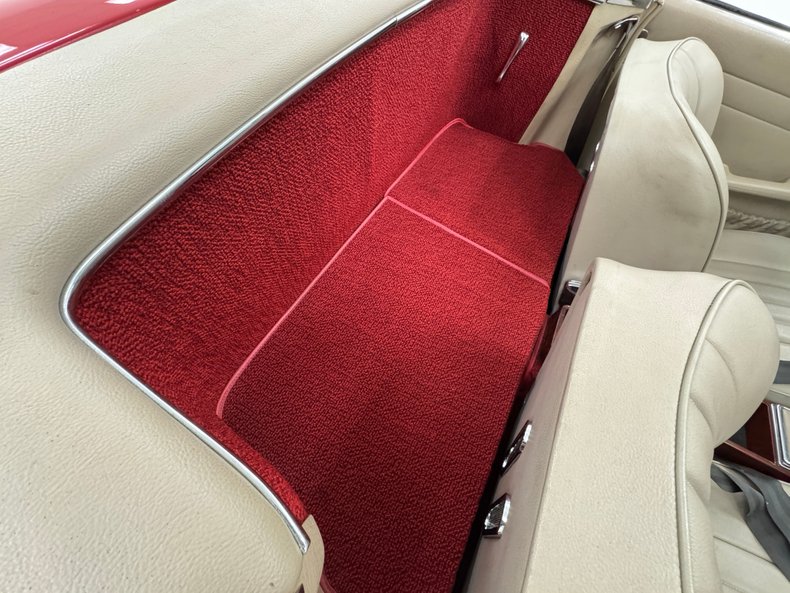 Mercedes-benz-280sl-1968-Signal-Red-Cream-38