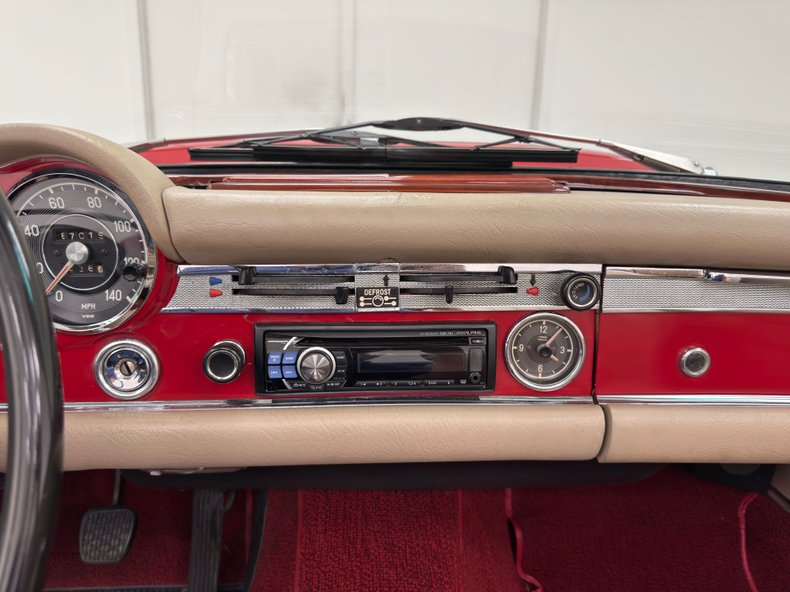 Mercedes-benz-280sl-1968-Signal-Red-Cream-43