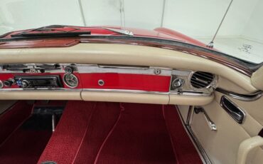 Mercedes-benz-280sl-1968-Signal-Red-Cream-44