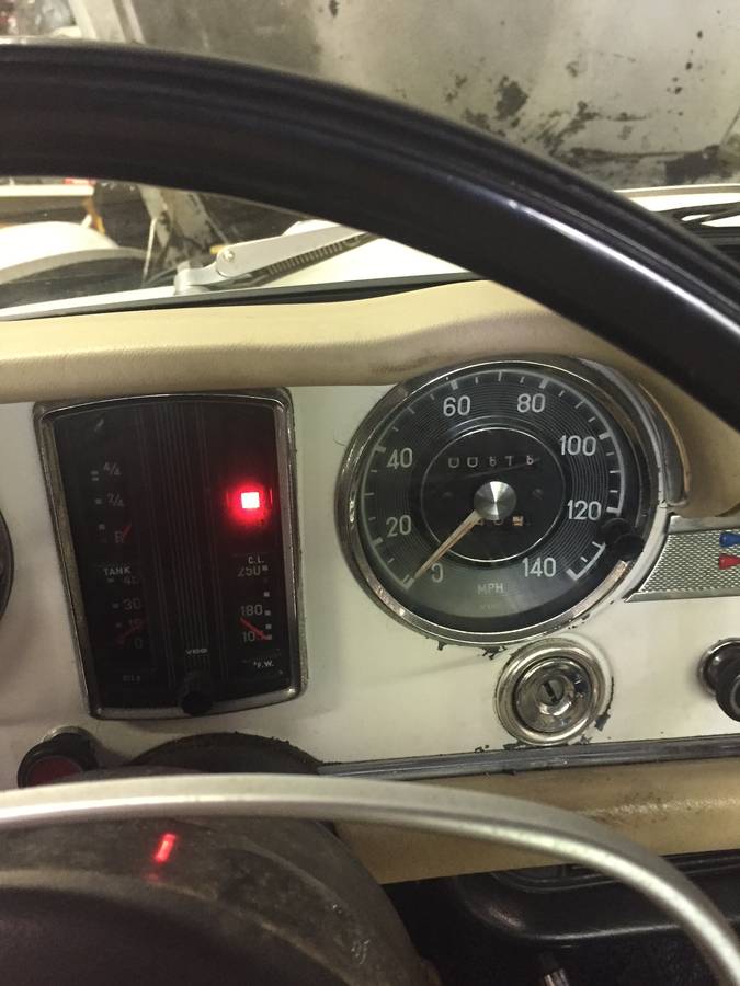 Mercedes-benz-280sl-1969-white-7