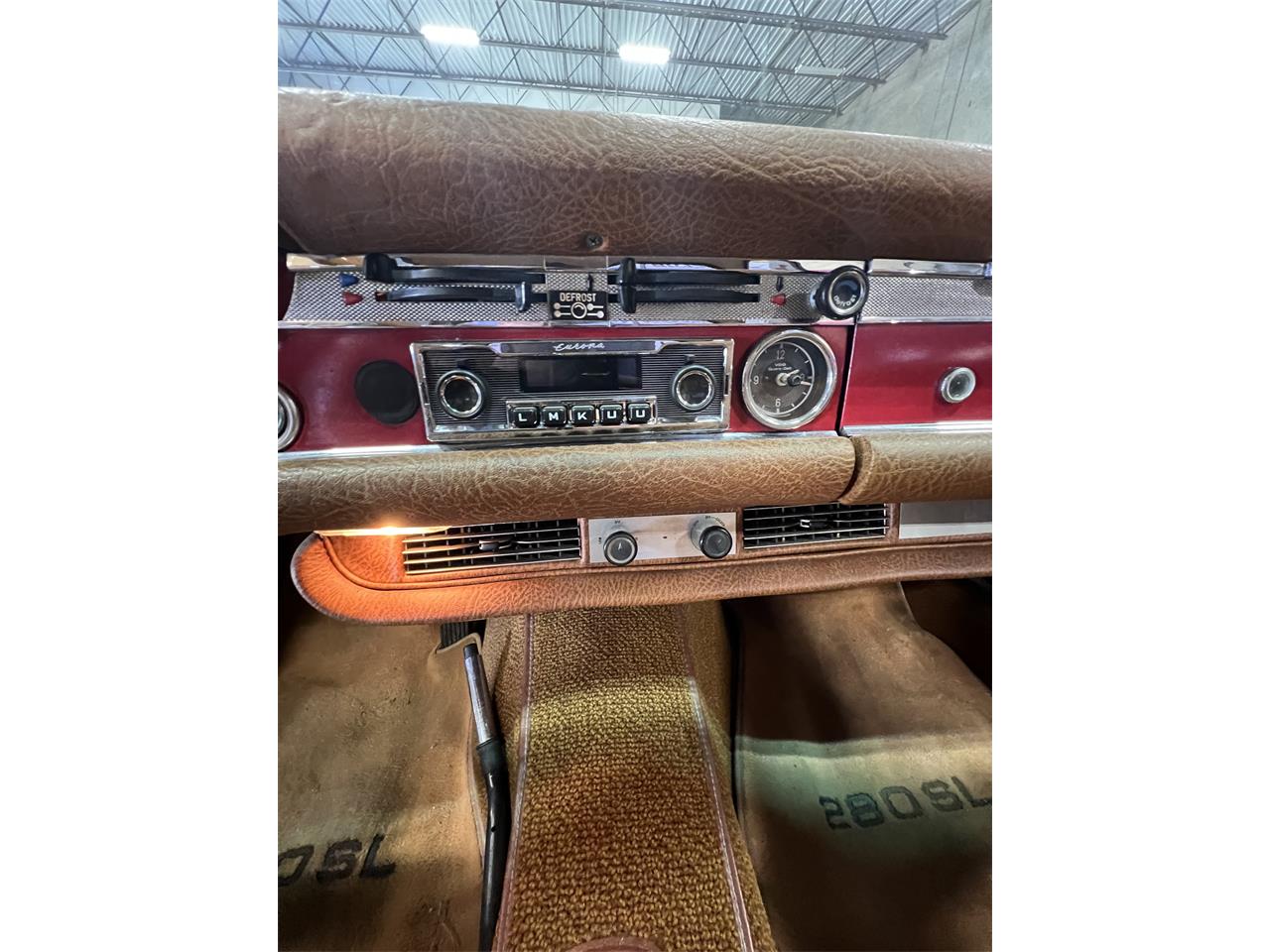Mercedes-benz-280sl-1971-RED-TAN-6