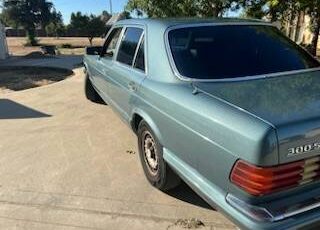 Mercedes-benz-30-sd-diesel-1983-2