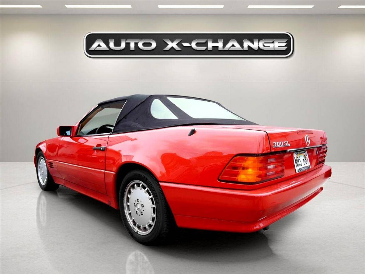 Mercedes-benz-300-1991-red-4